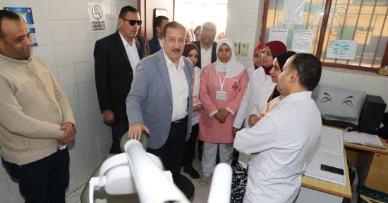 محافظ المنوفية يفتتح وحدة العلاج الطبيعي فى كفر العرب 