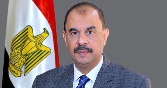محافظ سوهاج يوجه بتكثيف حملات النظافة ورفع الاشغالات بمحيط الكنائس والأديرة