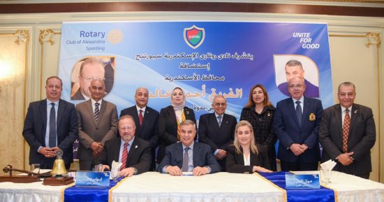 محافظ الإسكندرية: تطوير منظومة النقل وتنظيم حركة التوك توك مع أسطول الأجرة