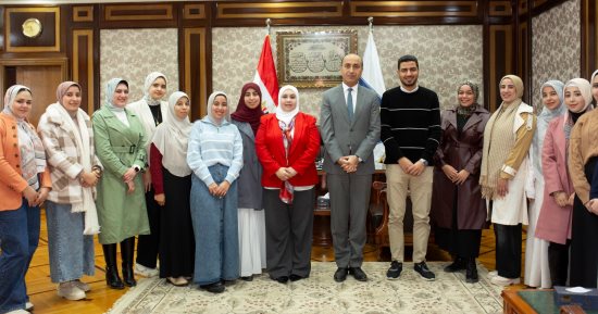 رئيس جامعة دمنهور يستقبل المعيدين حديثى التعيين بكلية العلوم 