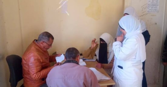 إحالة 34 من العاملين بوحدات طب الأسرة بقرى جهينة للتحقيق بسبب الغياب