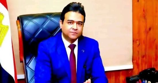 نجاح فريق جراحة التجميل بمستشفى سوهاج العام في إجراء عملية دقيقة لطفلة