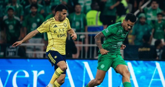 النصر يتلقى هزيمته الأولى في الدوري السعودي أمام الأهلي 3 - 2