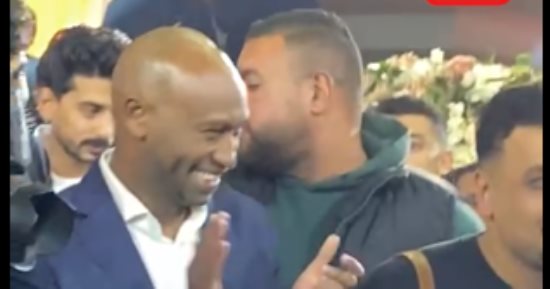 هزار شيكابالا ورقص عمر جابر في فرح دونجا.. فيديو