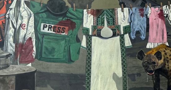 الفنان التشكيلى وليد عبيد: لوحاتى تهتم بالإنسان وترصد تفاعلاته