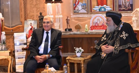 رئيس مجلس الشيوخ يزور الكاتدرائية المرقسية لتقديم التهنئة بعيد الميلاد المجيد