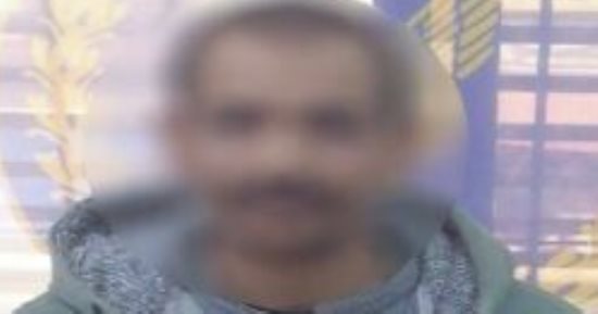 وزارة الداخلية تضبط شخص يوزع أموالا بمحيط لجان كوم حمادة   