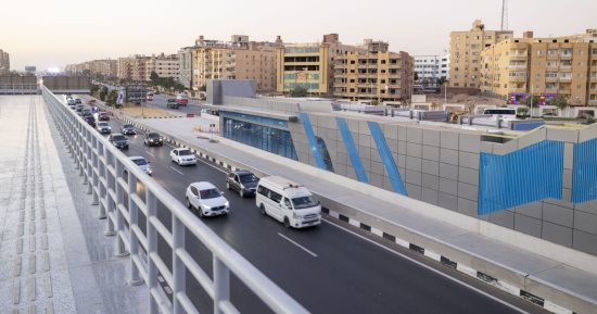 أكبر محطة تبادلية للأتوبيس الترددي BRT.. شاهد محطة طريق الفيوم.. صور