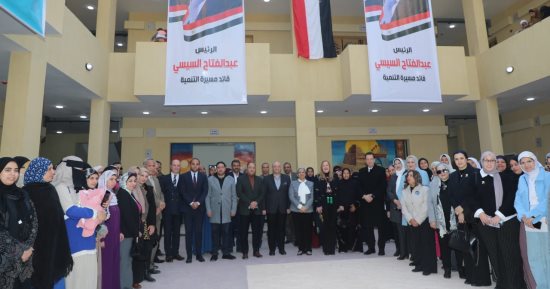 محافظ بني سويف يفتتح مركز ميدوم لتنمية المهارات اليدوية والتراثية  