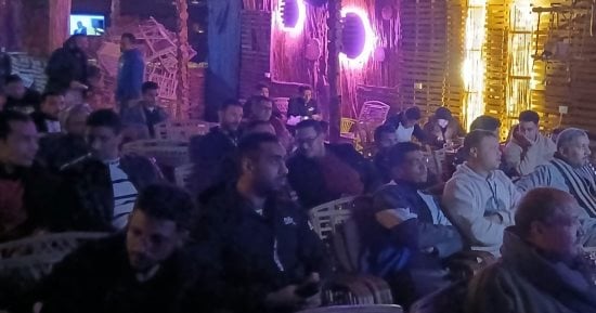 حلم الفراعنة في كأس الأمم يجمع أهالي قنا أمام مباراة مصر وبنين.. فيديو
