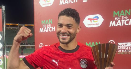 ياسر إبراهيم يفوز بجائزة رجل مباراة منتخب مصر وبنين فى أمم أفريقيا