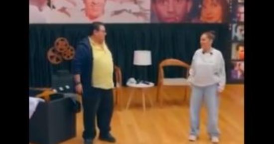خالد جلال يروي بكاستنج أول لقاء له مع رحمة أحمد: المسرح كان ملكها.. فيديو