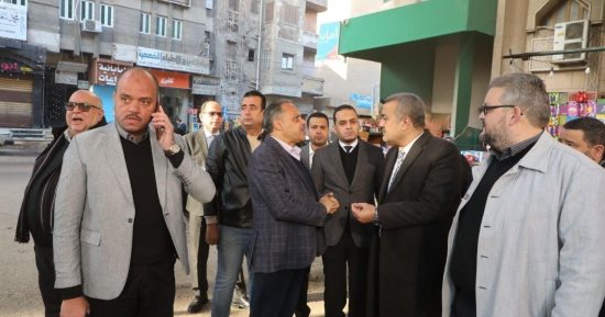 محافظ الشرقية يعاين هبوط محدود في البلاطة العلوية بكوبرى الصاغة