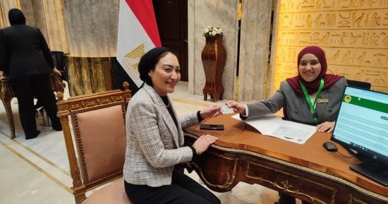 بعد تسلمها كارنيه العضوية.. النائبة أسماء الجمال: دعم الوطن والمواطن أولوياتى