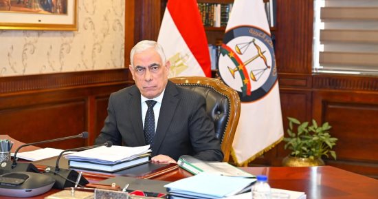 النائب العام يستقبل رئيس الاستئناف لنيابة قنا لعرض الكشوف ربع السنوية بدائرة نيابته