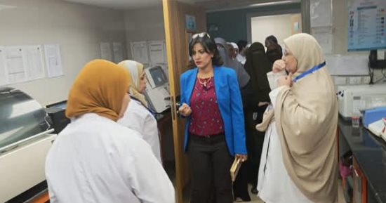 معامل متطورة بمستشفيات الرعاية الصحية بأسوان وتطبيق معايير الجودة الدولية.. صور