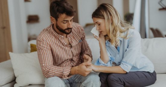 7 علامات على تفكير الزوج بامرأة أخرى.. اعرفى إزاى تصلحى علاقتك بيه