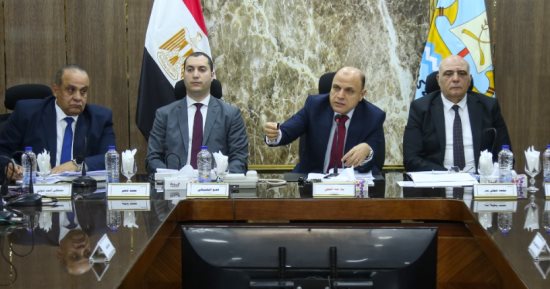 محافظ كفر الشيخ: متابعة مشروعات الخطة الاستثمارية وتسهيل إجراءات التصالح
