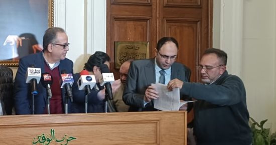 10 و11 يناير تلقى الطعون والتظلمات على المرشحين لرئاسة حزب الوفد.. صور