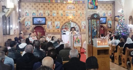 بطريرك الأقباط الكاثوليك يترأس قداس عيد الغطاس بكنيسة القديسة تريزا بسيدى بشر