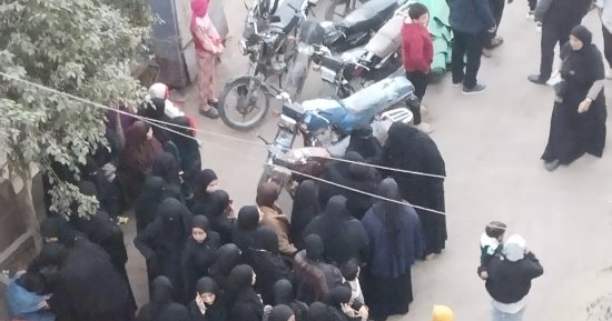الحزن يخيم على شبرا الخيمة قبل تشييع جثامين أب ونجليه بعد تناول وجبة كفتة