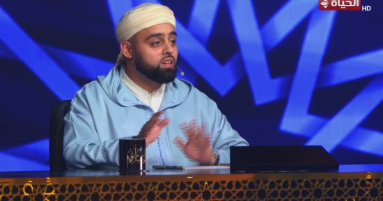 دولة التلاوة.. محمد أيوب: مصر ولادة ووجودى هنا شرف وأمنيتى جواز سفر مصرى