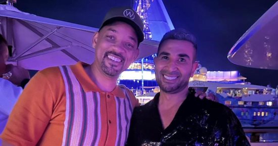 على طريقة أحمد سعد.. ويل سميث يغنى ويرقص على أغنية "مكسرات"