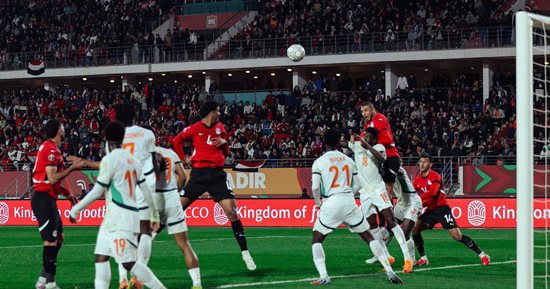 بث مباشر.. نهاية الشوط الأول بتقدم منتخب مصر على كوت ديفوار 2 - 1 