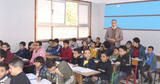مدير تعليم الجيزة يتابع سير امتحانات الفصل الدراسى الأول.. صور