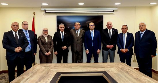 لجنة الزراعة بالشيوخ تبحث دعم صغار المزارعين وزيادة الصادرات