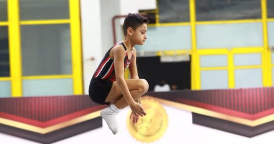 يحيي هشام لاعب جمباز "الترامبولين" تحت سن 11 عامًا يحقق إنجازًا رياضيًا مزدوجًا