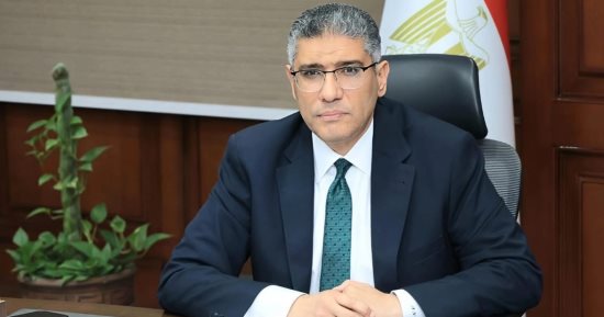 محافظ الجيزة يبحث استعدادات إقامة بطولة كأس العالم للقوة البدنية أوائل فبراير