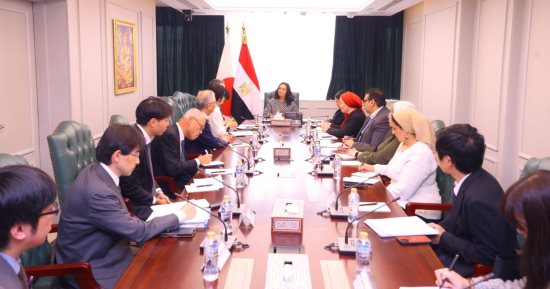 وزيرة التضامن تستعرض الجهود في المشروع القومى لتنمية الطفولة المبكرة
