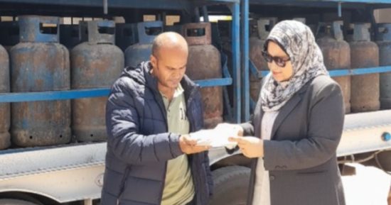 ضبط 1.7 طن زيت سيارات مجهولة المصدر والتصرف فى 1147 أسطوانة بوتاجاز بسوهاج