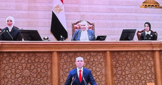 أخبار مصر.. عبلة الهوارى أكبر الأعضاء سنا تفتتح أولى جلسات مجلس النواب الجديد