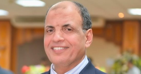 الدكتور أحمد العربى عميدا لكلية الآداب بجامعة طنطا