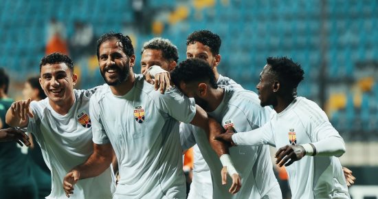 دوامة الهبوط من الدوري تجذب 12 فريقا ومنافسة شرسة على الهروب من آخر مقعدين