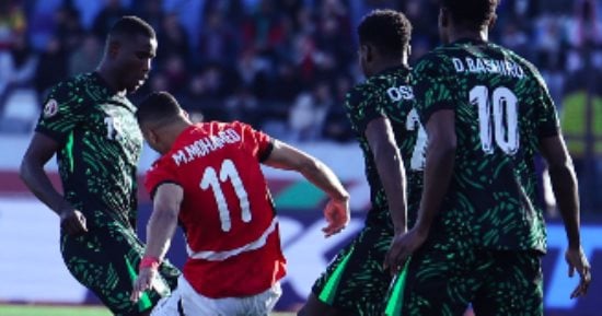 التسلل يلغى هدف نيجيريا فى مرمى منتخب مصر مع بداية الشوط الثانى