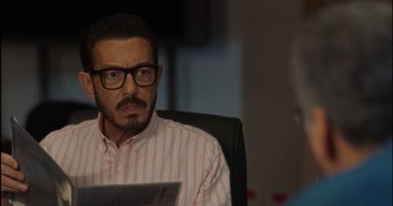 دراما المتحدة.. مسلسل لعبة وقلبت بجد يكشف دور الفن فى تحريك الوعى.. من فضح مخاطر السوشيال ميديا لحظر لعبة روبلوكس وعمل عيادات متخصصة لعلاج إدمان الإنترنت.. ووضع معايير زمنية لاستخدام الشاشات حسب الفئة العمرية