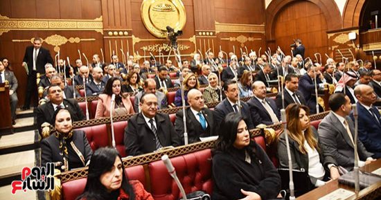 "صنع فى مصر " تحت قبة الشيوخ.. مطالب بخطة حكومية لتحويل مصر إلى مصنع عالمى