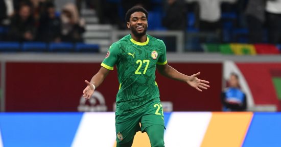 إبراهيم مباي يعتذر عن صورة الانسحاب في نهائي كأس أمم أفريقيا