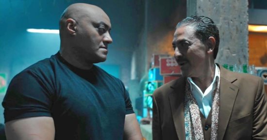 مسلسل بطل العالم الحلقة 3.. اتفاق خطير بين صلاح والمحروق