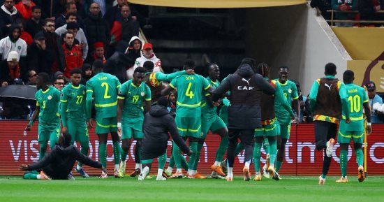 رئيس السنغال يعلن اليوم إجازة رسمية احتفالاً بالتتويج بكأس أمم أفريقيا
