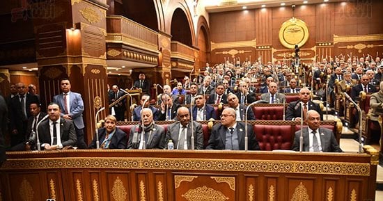 غادة البدوى: زيادات أجور المعلمين والعاملين بالقطاع الصحى تقديرا لدورهم