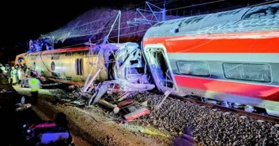 السجن 10 سنوات لسائق قطار المنيا وبراءة 4 آخرين فى حادث قطارى المنيا