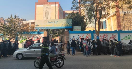 طلاب الشهادة الإعدادية بأسيوط يشتكون من صعوبة مادة الدراسات الاجتماعية