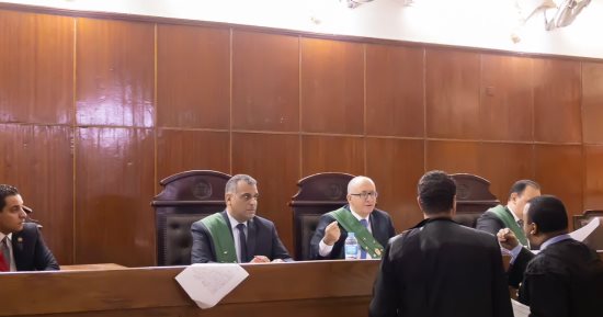 إحالة أوراق 3 متهمين بالاتجار بالمخدرات للمفتى لحيازتهم 2 كيلو شابو فى سوهاج