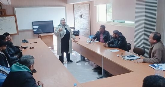 محاضرة حول تشريعات السلامة والصحة المهنية بقانون العمل الجديد فى الإسماعيلية