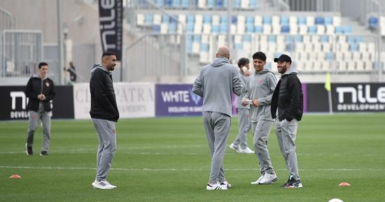 شاهد.. الظهور الأول لثنائى الأهلى برفقة سيراميكا استعدادا لمواجهة الاتحاد
