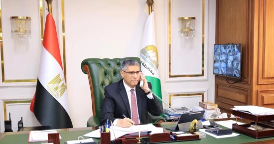 محافظ الجيزة يتواصل هاتفيًا مع طلاب الشهادة الإعدادية بمستشفى 57357